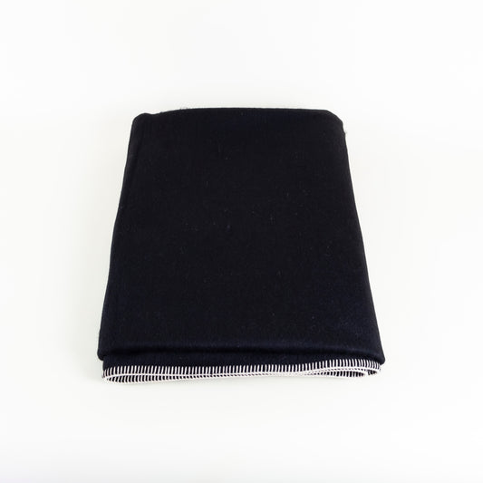 Siempre Recycled Fiber White or Black Blanket | Blacksaw